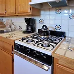 Casita Bee, Santa Fe Charmer