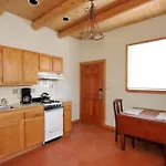 Сasa de vacaciones Casita Bee, Private Retreat In *